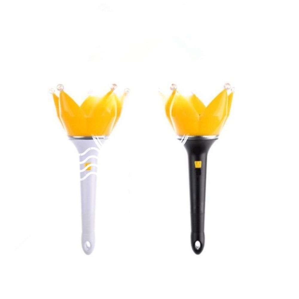 Big Bang released their official lightstick — nicknamed the "Bang Bong" (뱅봉)